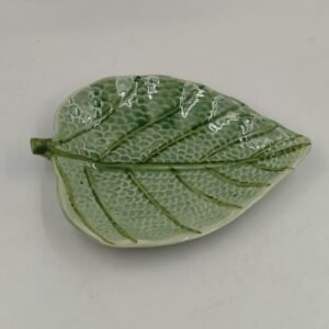 Leaf-platter-Light-green-2-300x300